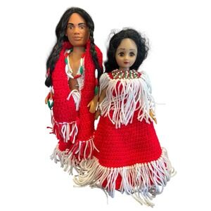 Vintage Pair Of Native American Indian Dolls Handmade Crochet Clothes - Boy Girl